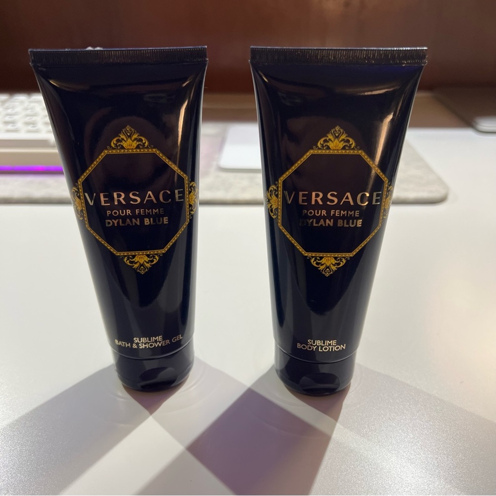 Versace Dylan Blue Bath & Shower Gel and Body Lotion Set 100ml (3.4 FL.OZ)
